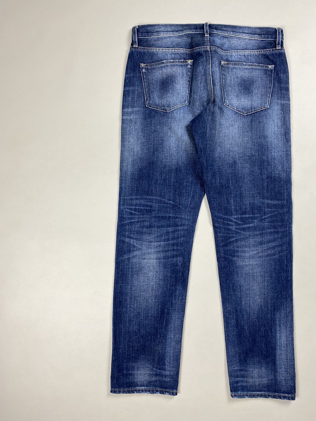 Uniqlo Uniqlo Japanese Selvedge denim men’s boyfriend tapered jeans Size US 27 - 17 Thumbnail