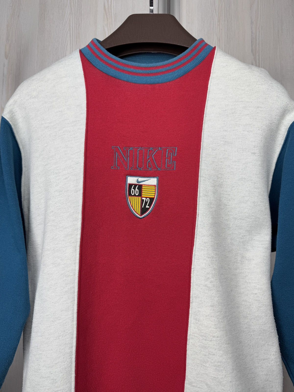 Nike Nike vintage 90s big logo women’s sweatshirt colour blocked Size M / US 6-8 / IT 42-44 - 3 Thumbnail