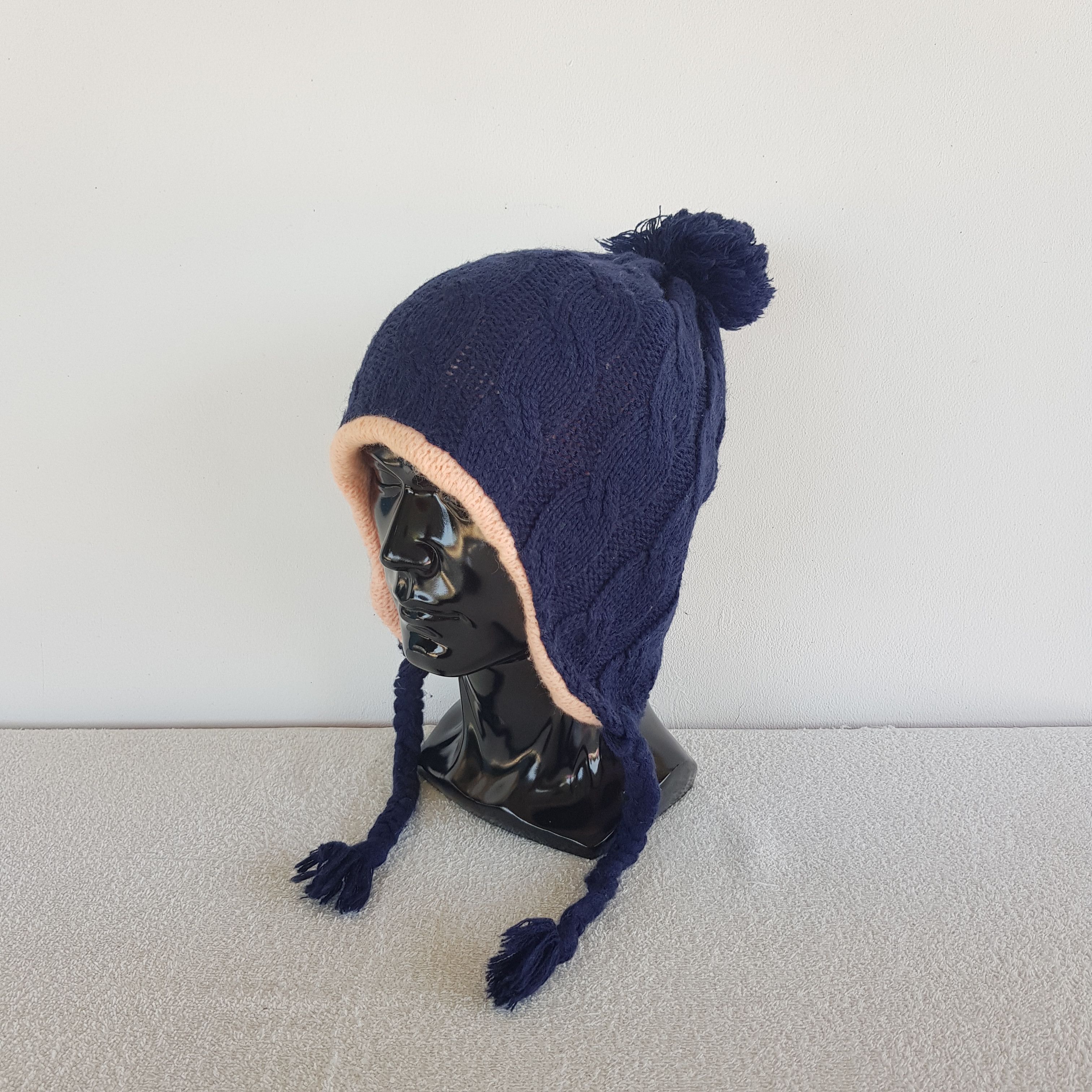 Aran Isles Knitwear Vintage Japanese Earflap Beanie Aran Isle Knit Ski Caps Hat Size ONE SIZE - 1 Thumbnail