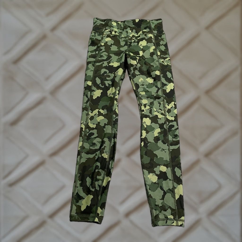 Avia VINTAGE Avia Compression Leggings Women S Green Camouflage Active Athletic Gym 26x27 Size 28" / US 6 / IT 42 - 1 Thumbnail