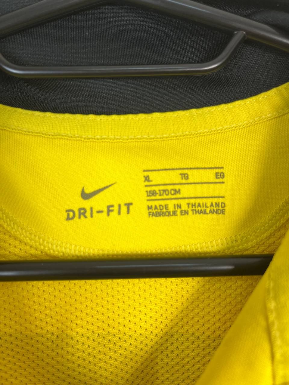 Nike BSC YOUNG BOYS 22/23 HOME SHIRT NIKE DRI-FIT BV6749-720 SzXL Size US XL / EU 56 / 4 - 4 Thumbnail