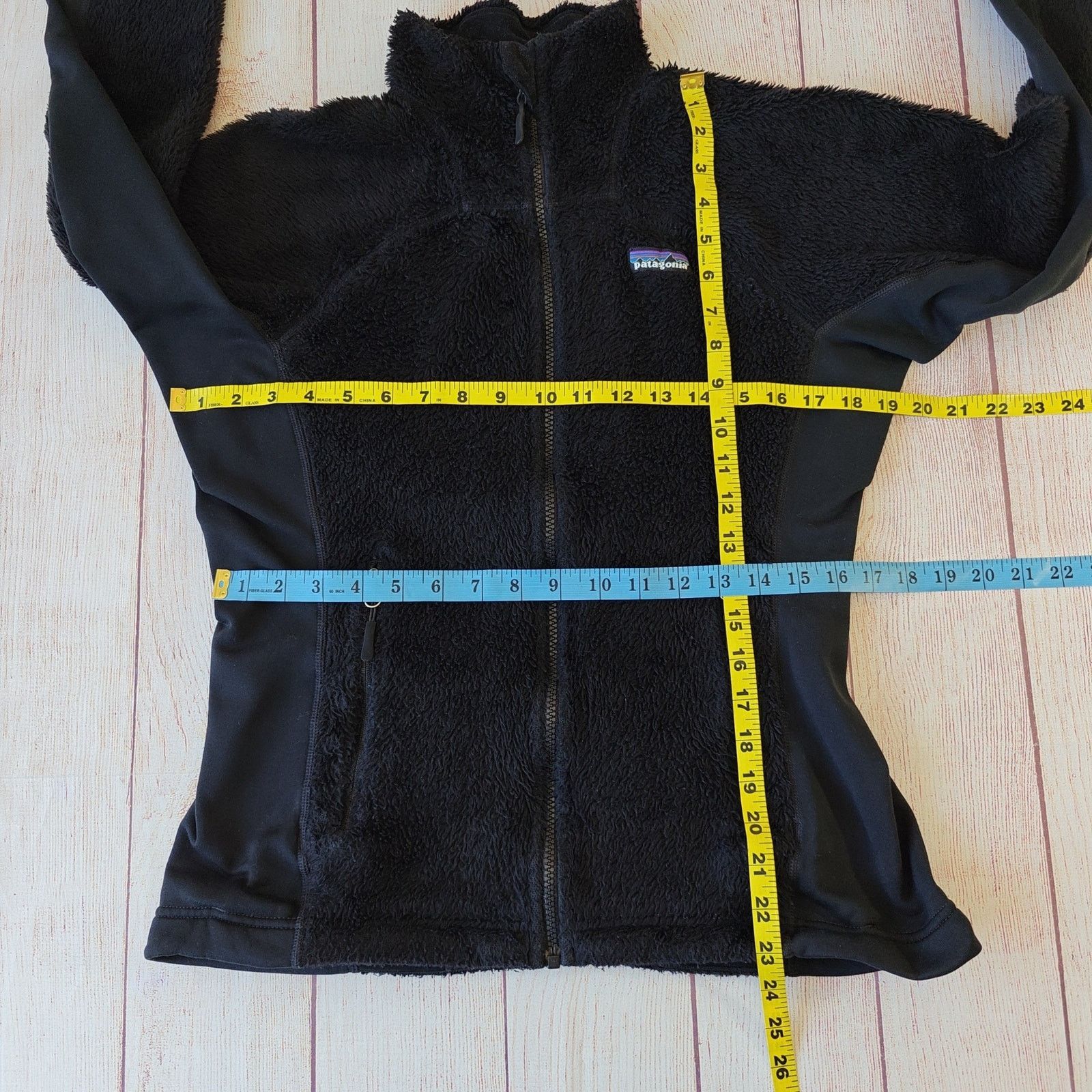 Patagonia W's Patagonia R series black fleece zip jacket sz M Size M / US 6-8 / IT 42-44 - 9 Thumbnail