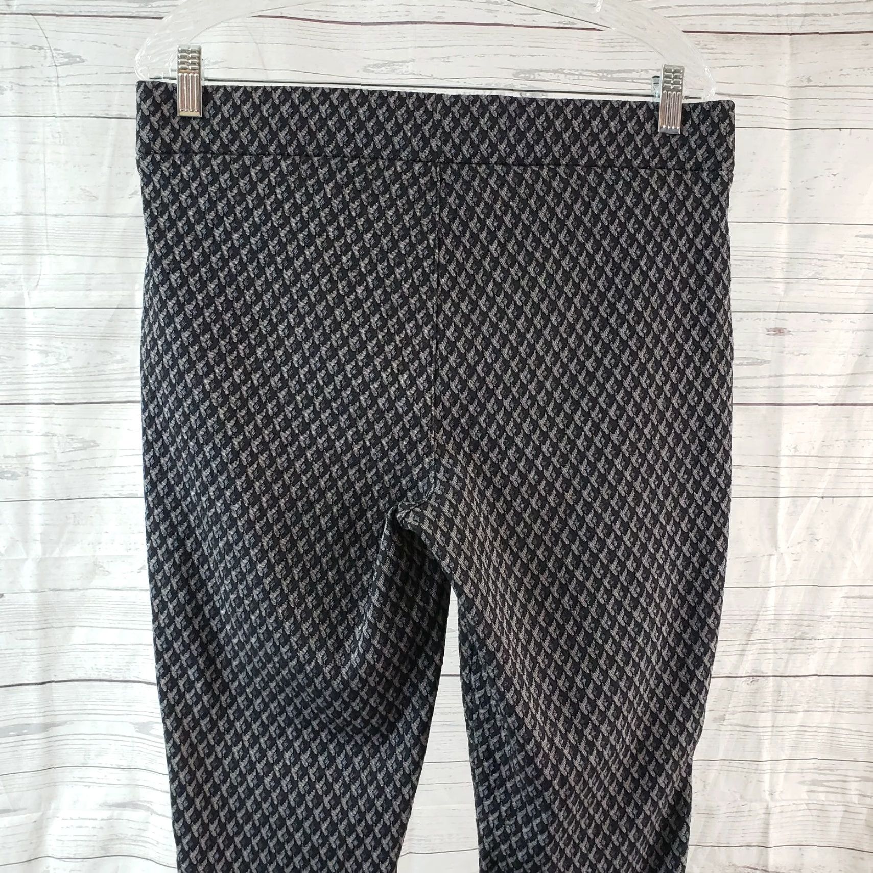 NYDJ VINTAGE? No, NYDJ Women's Basic Legging in Printed Jersey Sz 10 Blue Gray Pull On Mid Rise Geometric Leggings Womens 10 Blue Gray NYDJ Size L / US 10 / IT 46 - 4 Thumbnail