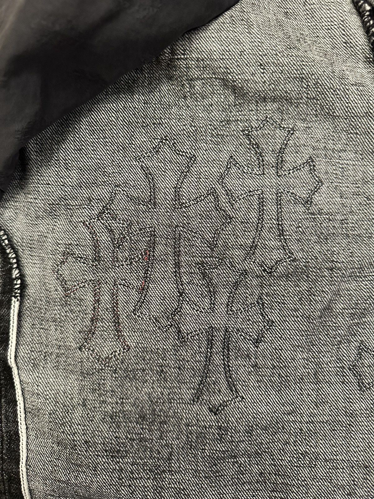 Chrome Hearts Chrome Hearts Grey Black & Red Cross Patch Jeans Size US 32 / EU 48 - 11 Thumbnail