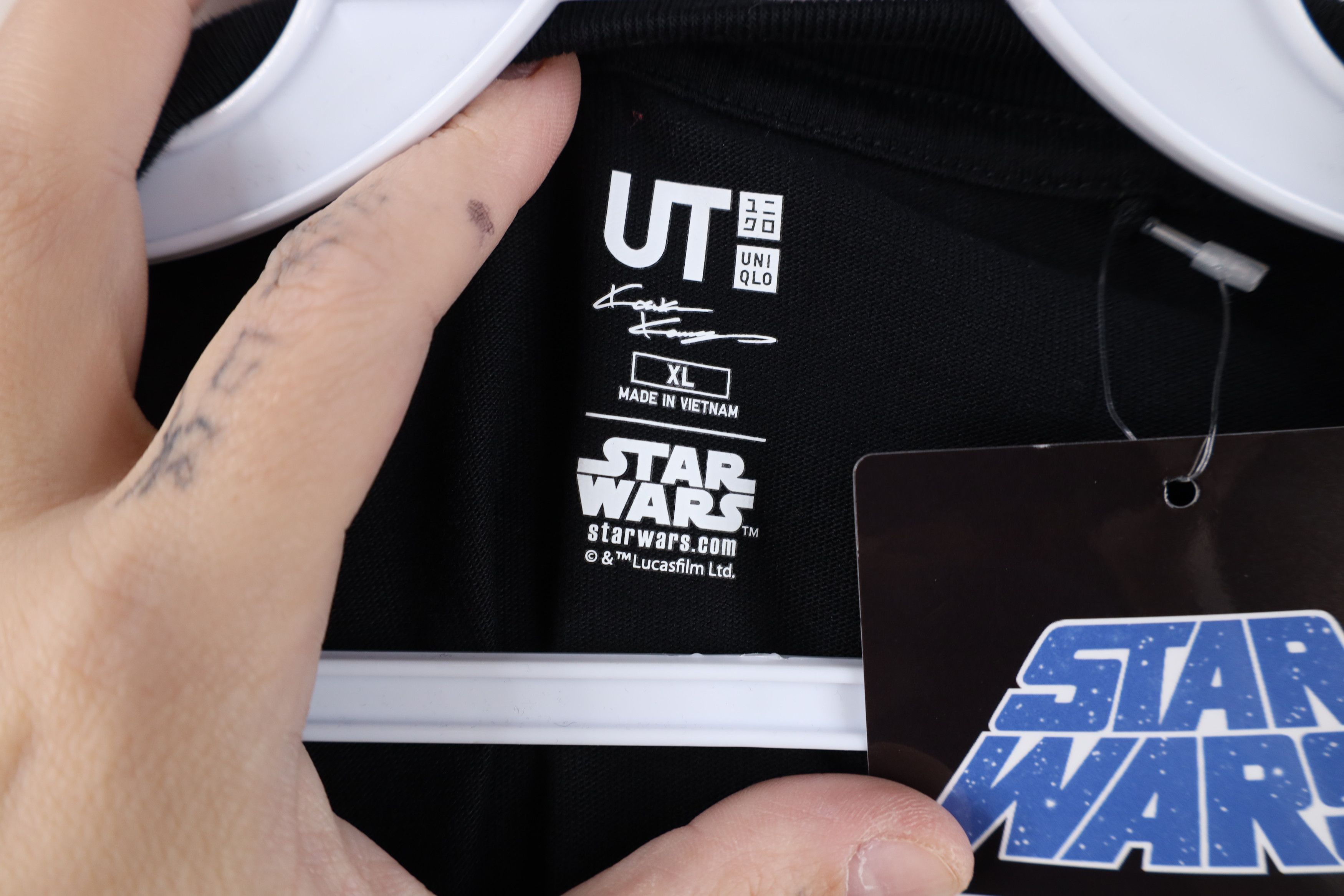 Uniqlo New Uniqlo x Star Wars The Empire Strikes Back T-Shirt Size US XL / EU 56 / 4 - 11 Thumbnail