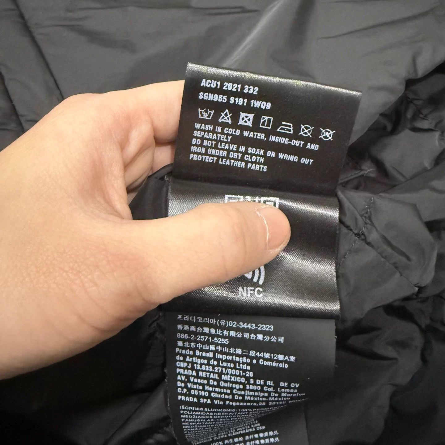 Prada Prada Messi recycled nylon black logo puffer jacket size 50 Size US M / EU 48-50 / 2 - 5 Thumbnail
