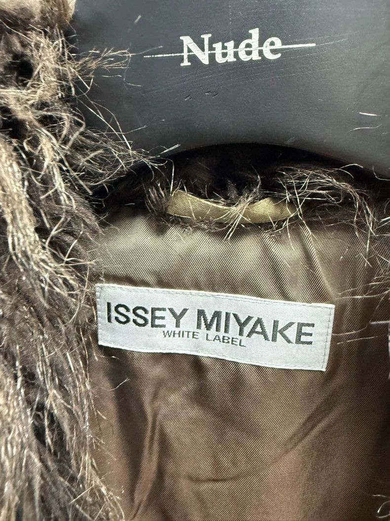 Issey Miyake Issey miyake Coat with fur collar and waist jacket 2505-Nex Size US M / EU 48-50 / 2 - 4 Thumbnail