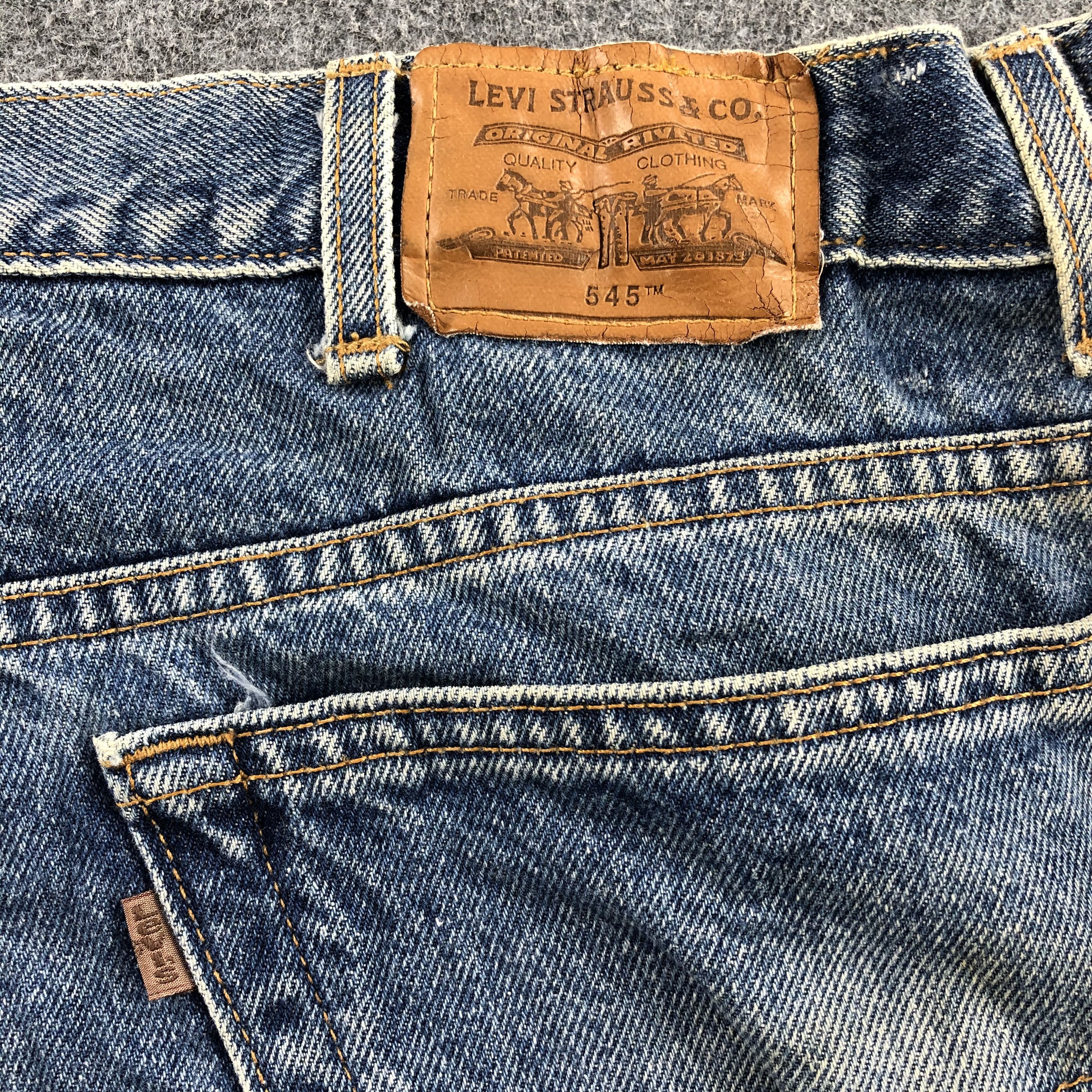 Levi's Faded Blue Vintage Levis 545 Jeans Baggy Denim-J1094 Size US 40 / EU 56 - 5 Thumbnail