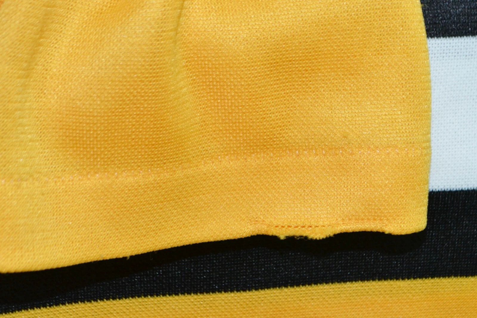 Ccm NHL PITTSBURGH PENGUINS ICE HOCKEY SHIRT CCM SIZE XL Size US XL / EU 56 / 4 - 8 Thumbnail