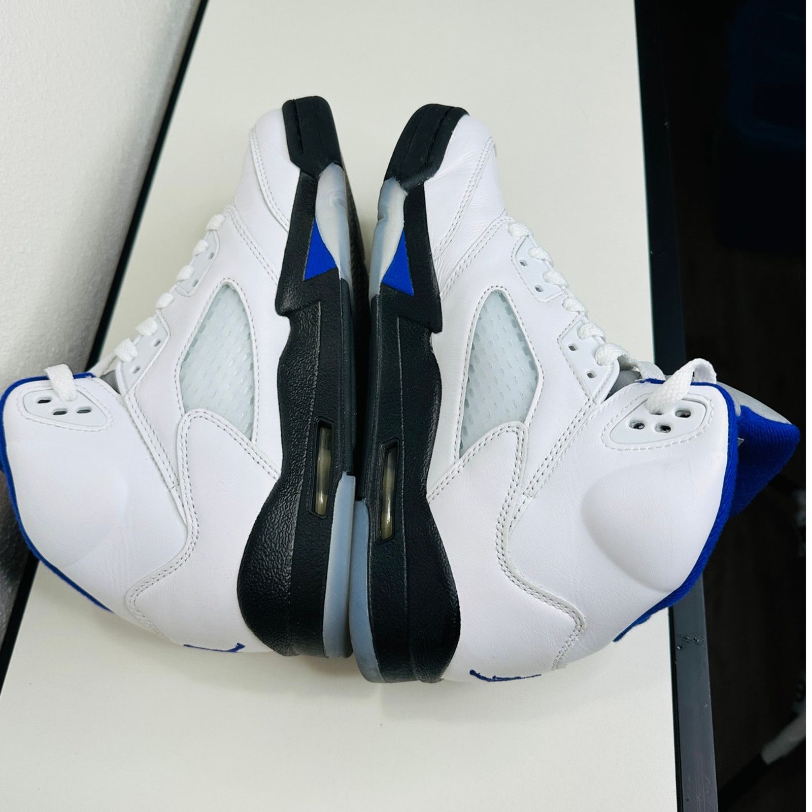 Nike Nike Air Jordan 5 Retro (GS)White Dark Concord Black Sneaker Size US 6.5 / EU 39-40 - 5 Thumbnail