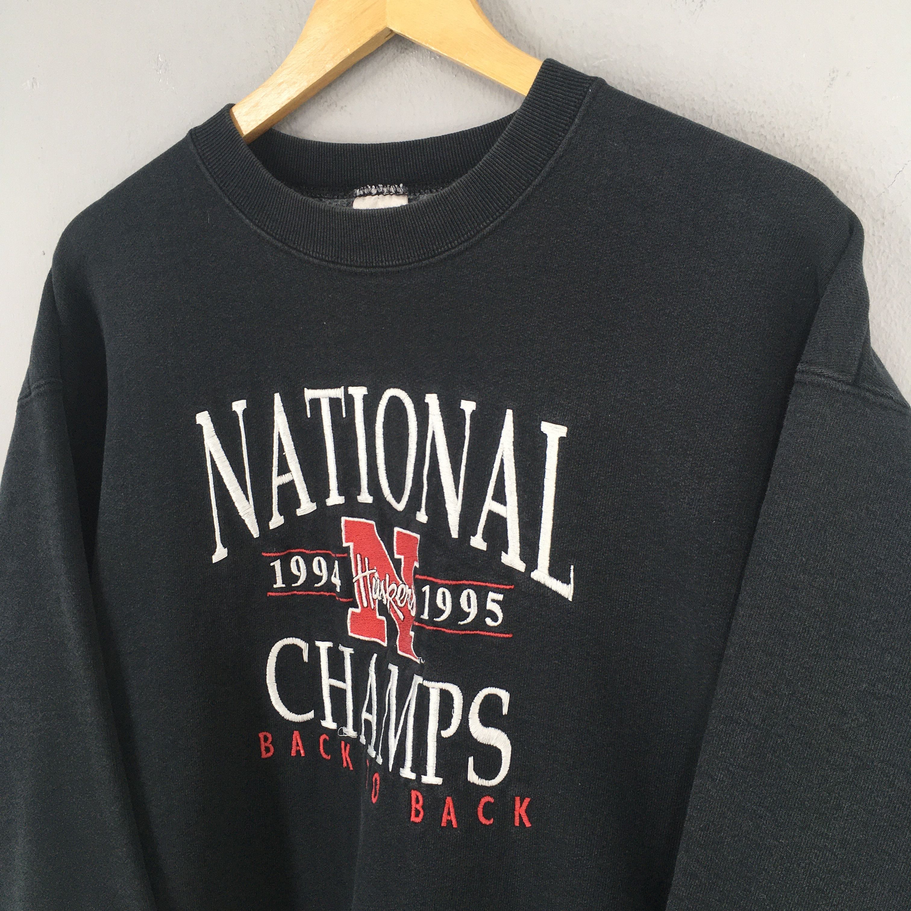Other Vintage Nebraska Huskers Football Sweatshirt Large Size US L / EU 52-54 / 3 - 3 Thumbnail