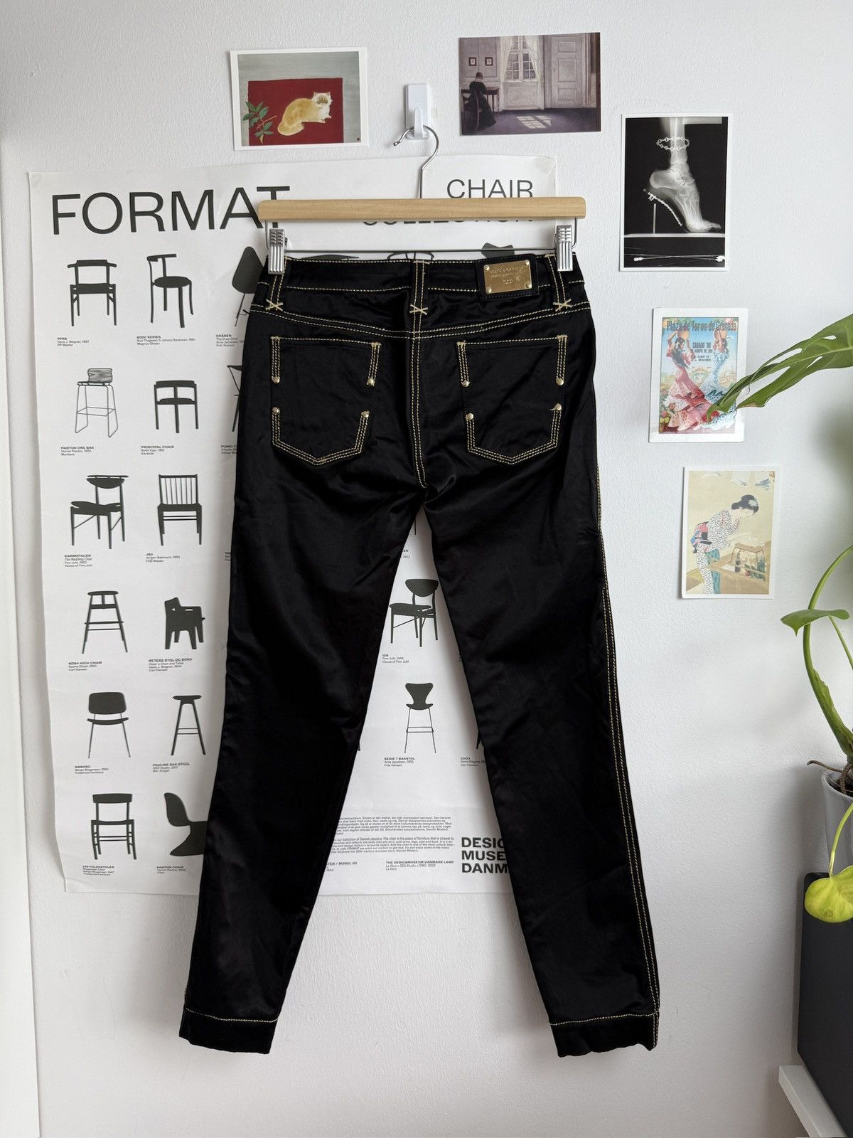 Designer × Dolce & Gabbana × Vintage Dolce & Gabbana black gold stitched pants 27 designer luxury Size 27" / US 4 / IT 40 - 2 Thumbnail