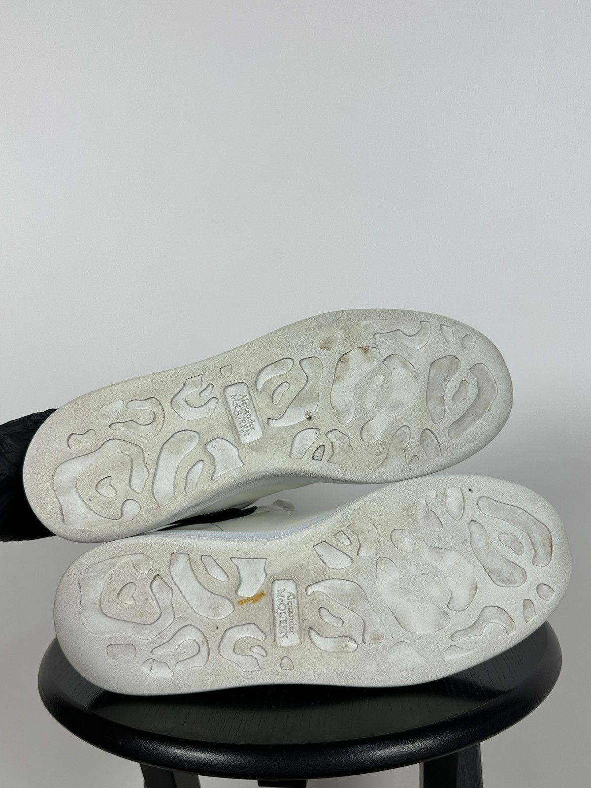 Alexander McQueen Alexander McQueen Oversized White Leather Sneakers Size US 9.5 / EU 42-43 - 21 Thumbnail