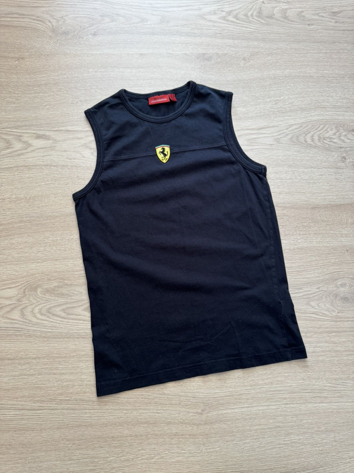 Ferrari Vintage 00’s Ferrari Formula 1 y2k Tank Top Vest Tee Size US S / EU 44-46 / 1 - 1 Thumbnail