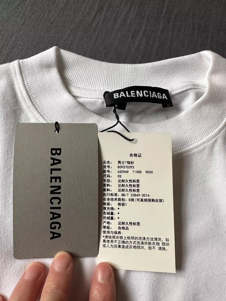 Balenciaga Balenciaga GW printed loose short sleeve T-shirt Size US XS / EU 42 / 0 - 3 Thumbnail