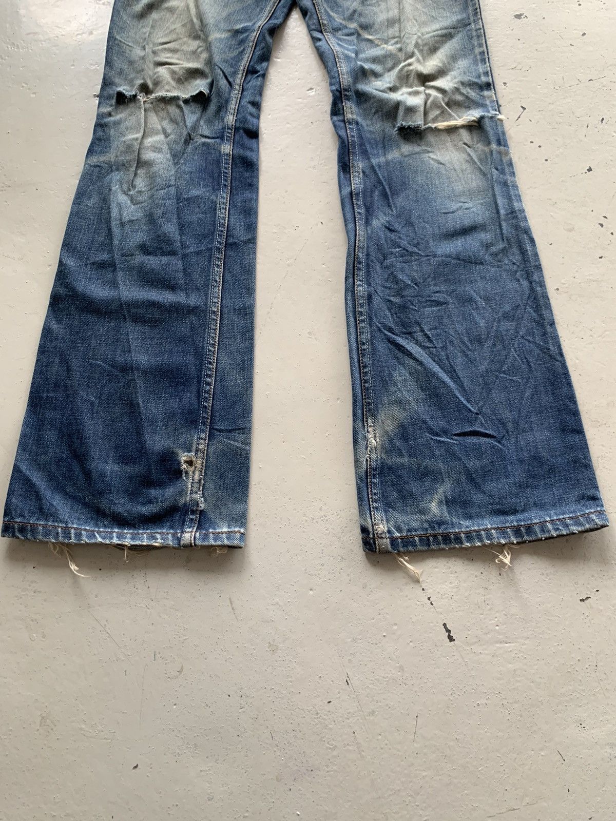 If Six Was Nine × Levi's × Tornado Mart Vintage Levi’s Ripped Boot Cut Denim Size US 30 / EU 46 - 2 Thumbnail