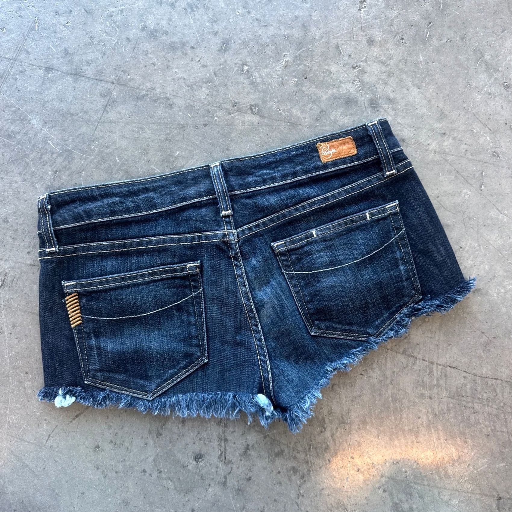 Paige VINTAGE Paige Cutoff Micro Mini Frayed Dark Wash Denim Jean Shorts 28 Womens 28 Denim Shorts Size 28" / US 6 / IT 42 - 2 Thumbnail