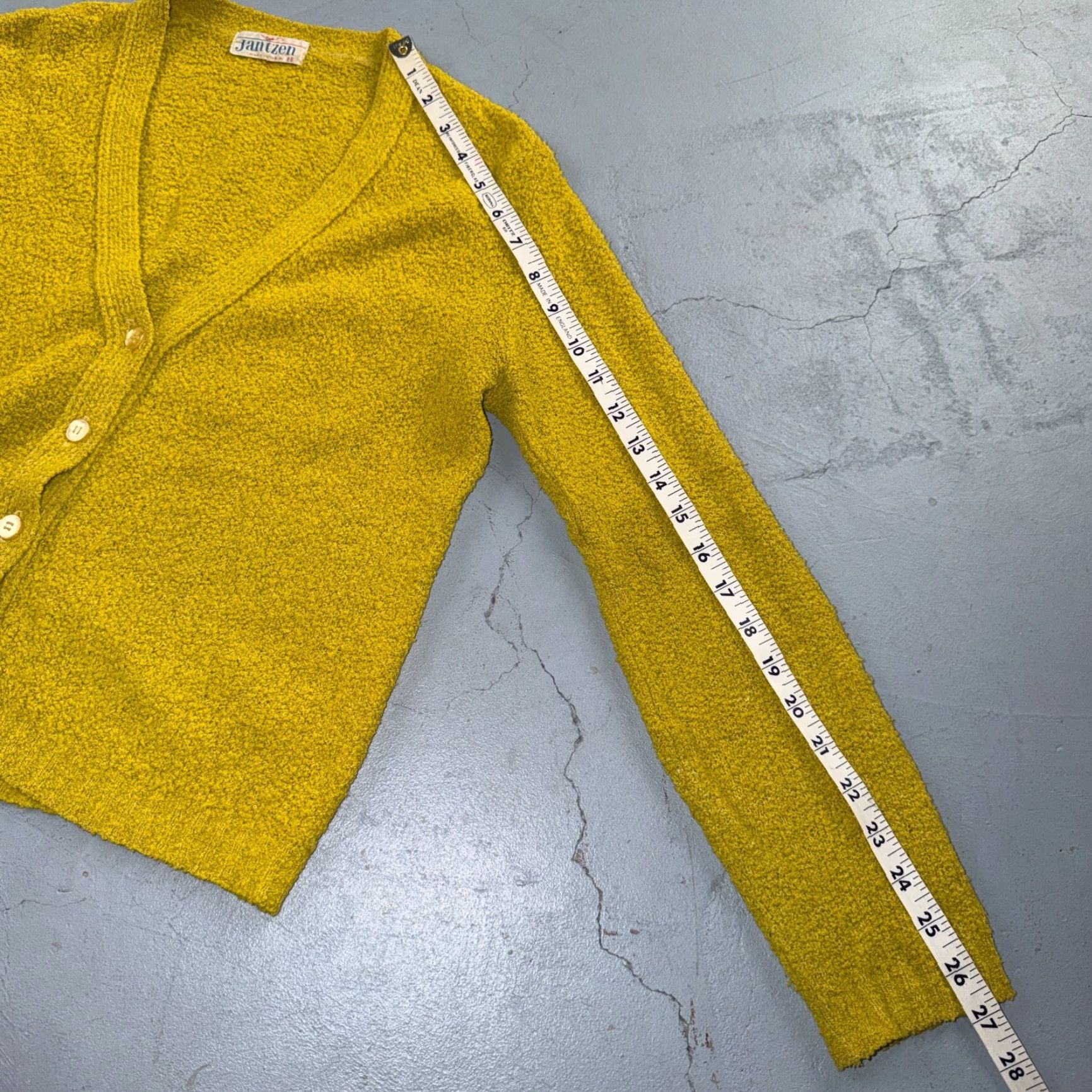Jantzen VTG 60s Jantzen Wool Cardigan Sweater 1960s 38 USA Mohair Campus Rockabilly Yellow Mens Womens Boys Girls Size US M / EU 48-50 / 2 - 5 Thumbnail