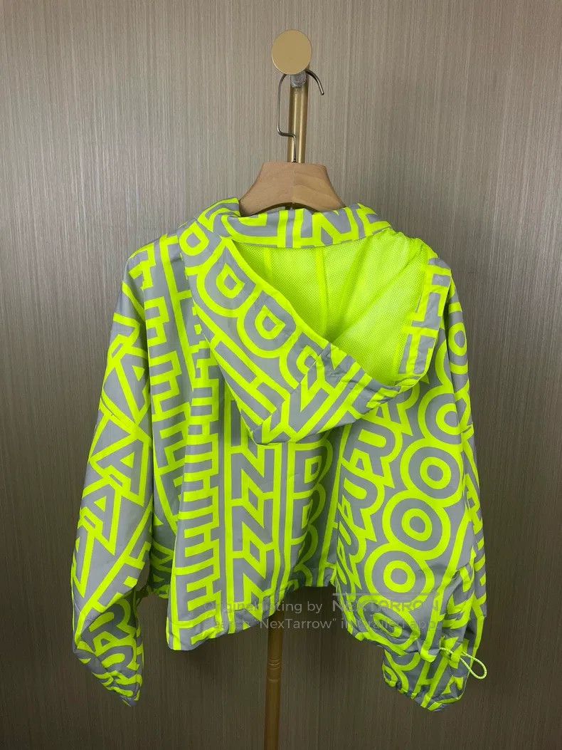 Fendi Fendi Neon green fully printed logo letter zip-up coat Size M / US 6-8 / IT 42-44 - 2 Thumbnail