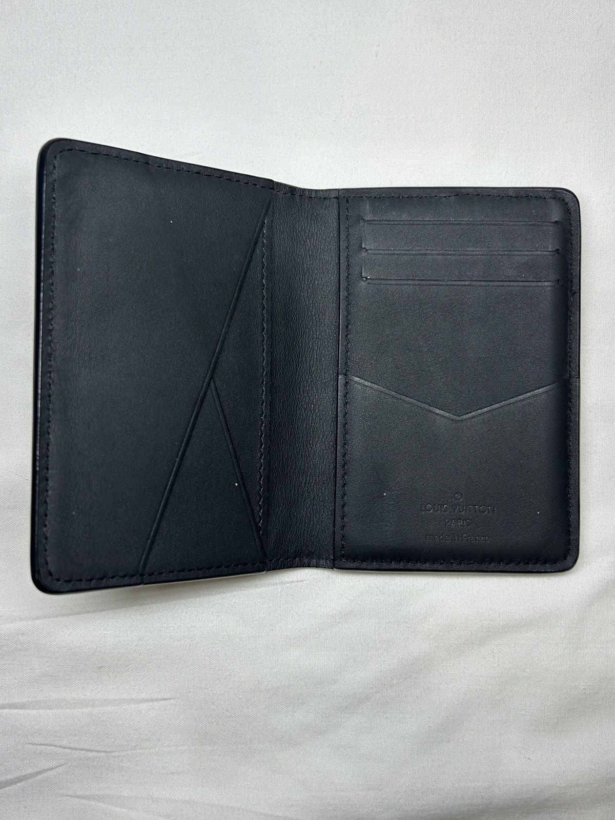 Louis Vuitton Louis Vuitton Black Borealis Pocket Organizer Size ONE SIZE - 5 Thumbnail