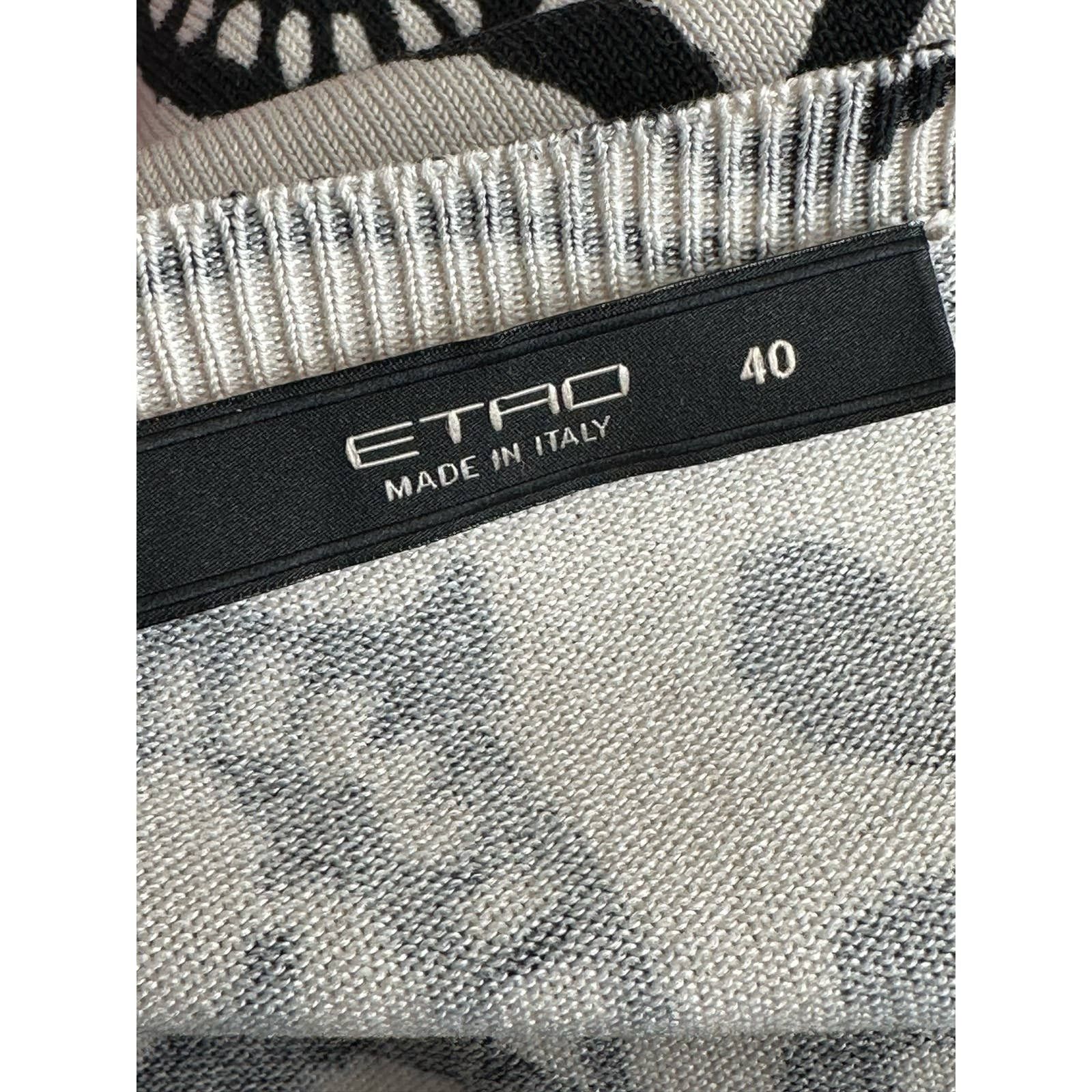 Etro Etro multi print long sleeves v neck sweater size 40- S Size S / US 4 / IT 40 - 4 Thumbnail