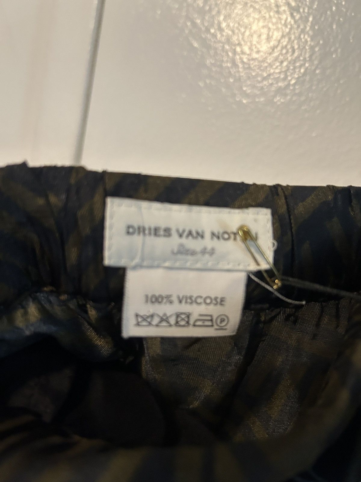 Dries Van Noten Dries Van Noten Piper Printed Shorts Size 44 Viscose Size US 29 - 3 Thumbnail