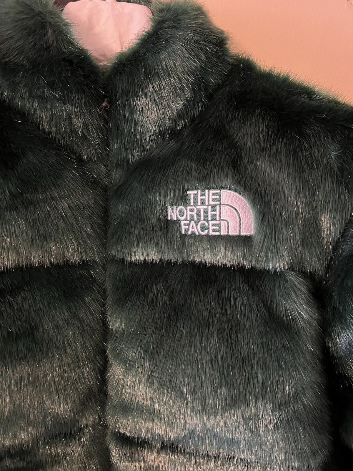Supreme FW20 Supreme The North Face Faux Fur Nuptse Jacket Green L Size US L / EU 52-54 / 3 - 2 Thumbnail