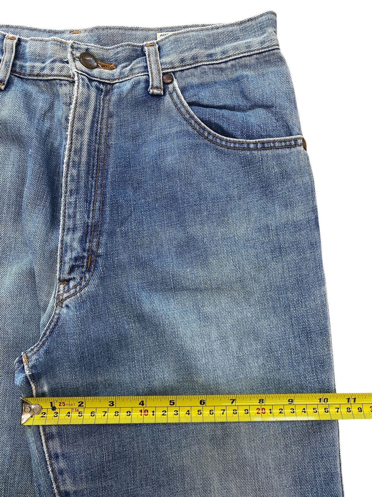 Wrangler Wrangler Light Wash Style Straight Leg Jeans Size US 30 / EU 46 - 7 Thumbnail