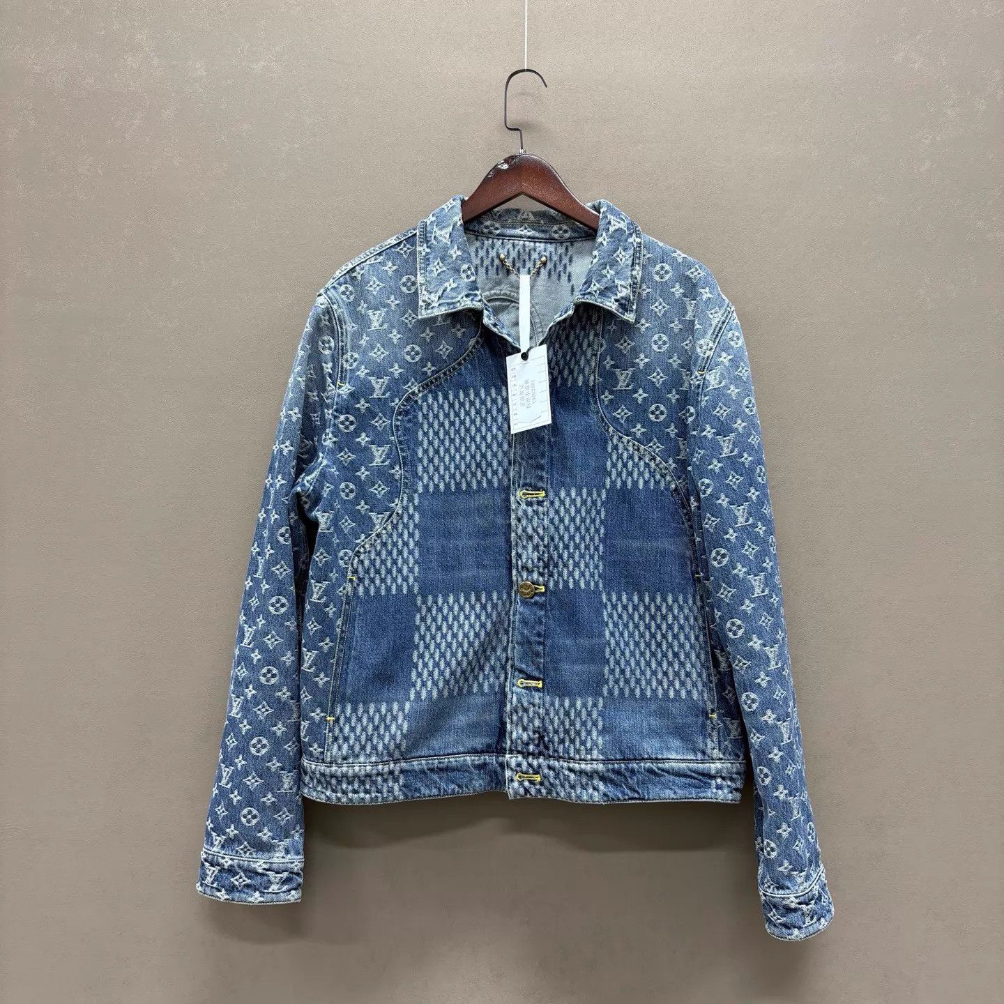 Louis Vuitton LOUIS VUITTON x nigo LV2 Monogram Denim Jacket 50 Size US M / EU 48-50 / 2 - 1 Thumbnail