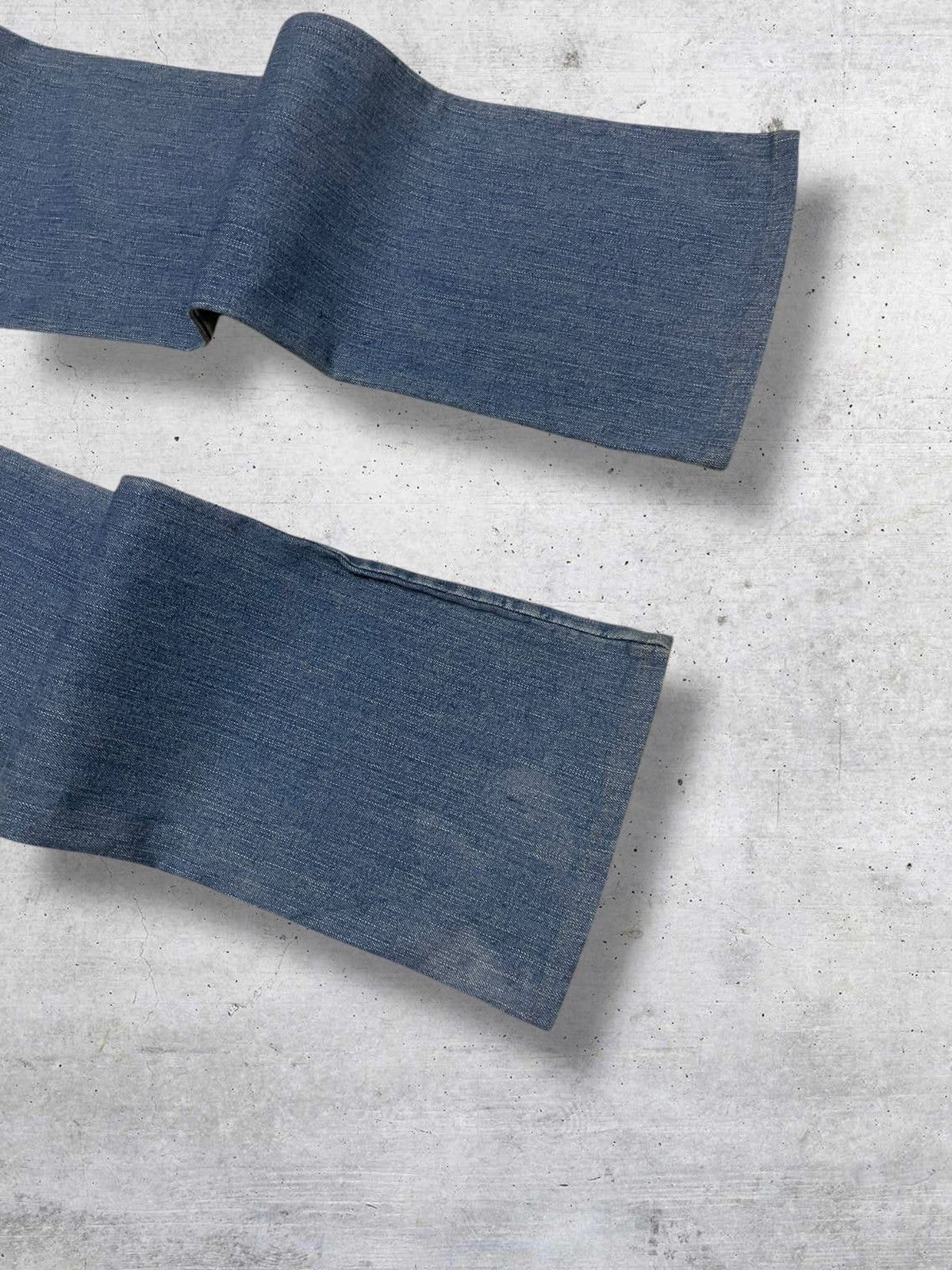 Diesel VINTAGE DIESEL INDUSTRY DESIGNER 90S BLUEWASHED FLARE DENIM Size US 28 / EU 44 - 13 Thumbnail