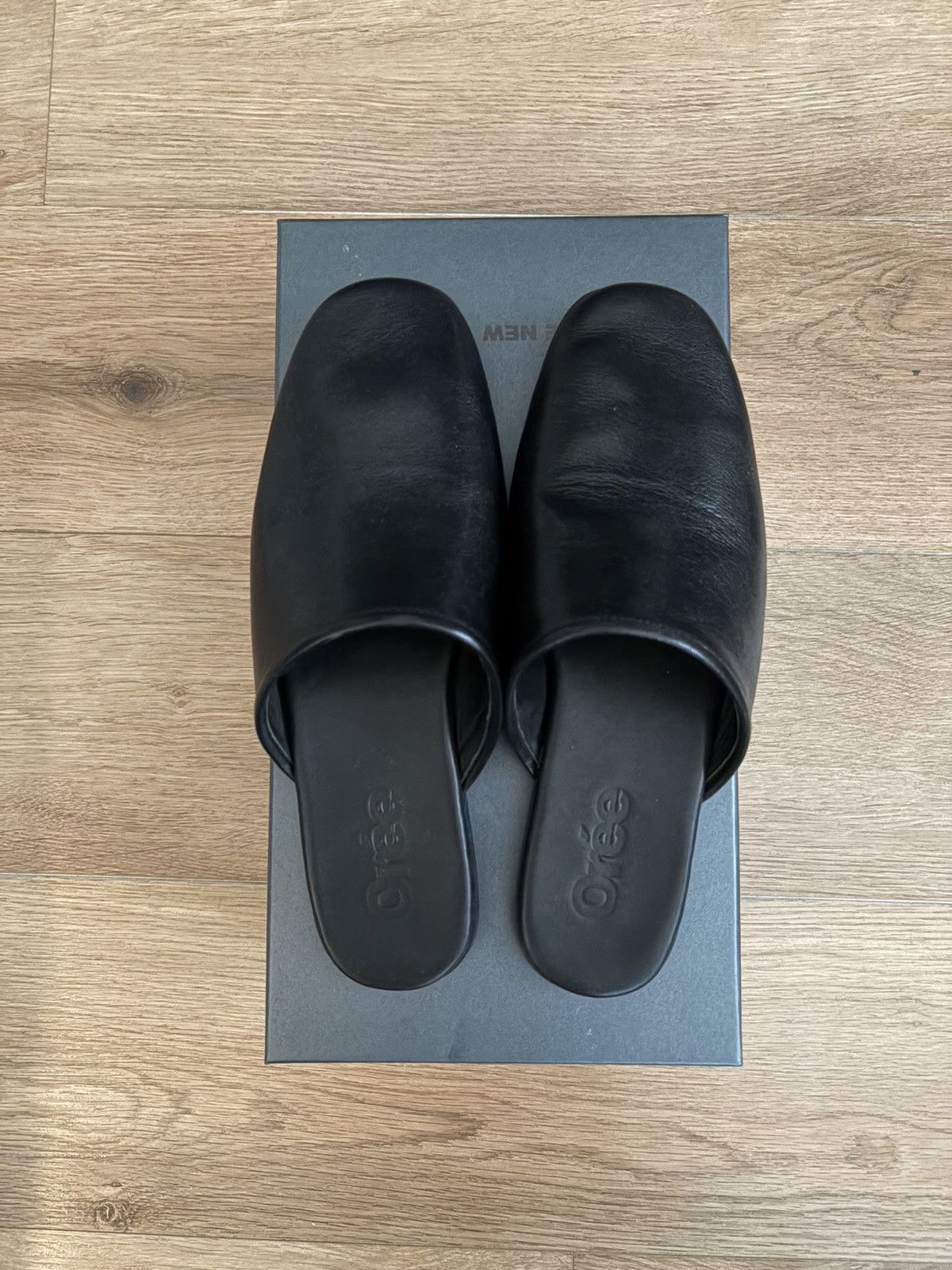Oree New York Spliffers Sheepskin Leather Mules Size US 6 / EU 39 - 1 Thumbnail