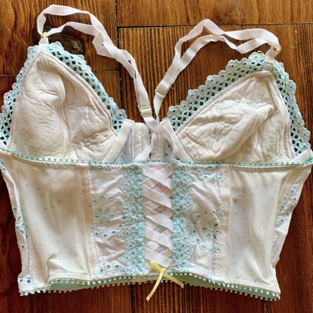 Victoria's Secret Very demure very cutesy Victoria's Secret corset bra 34B Size ONE SIZE - 4 Thumbnail