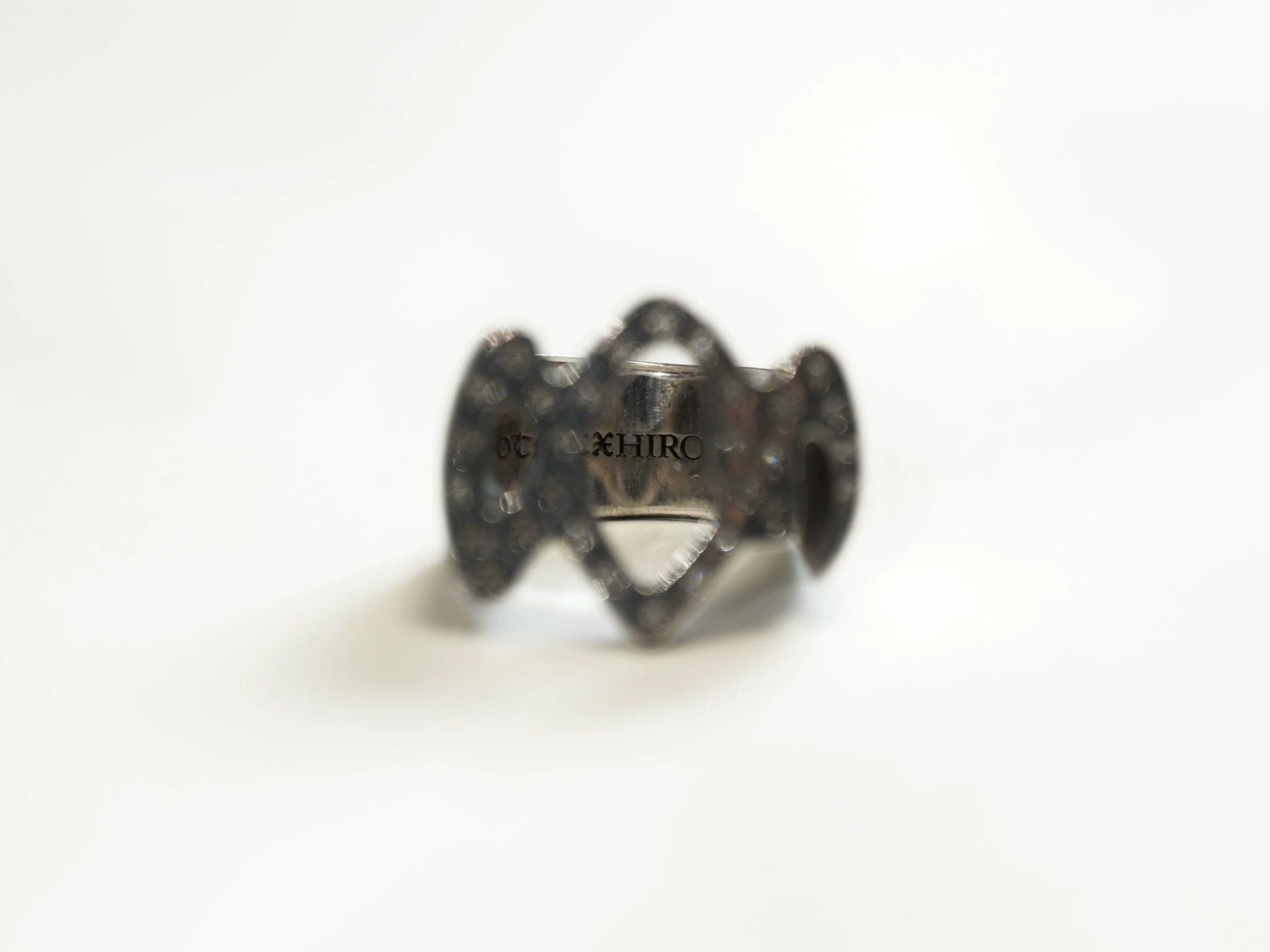 Yohji Yamamoto Yohji Yamamoto Gothic Crystal-Encrusted Ring Size 17 Size ONE SIZE - 7 Thumbnail