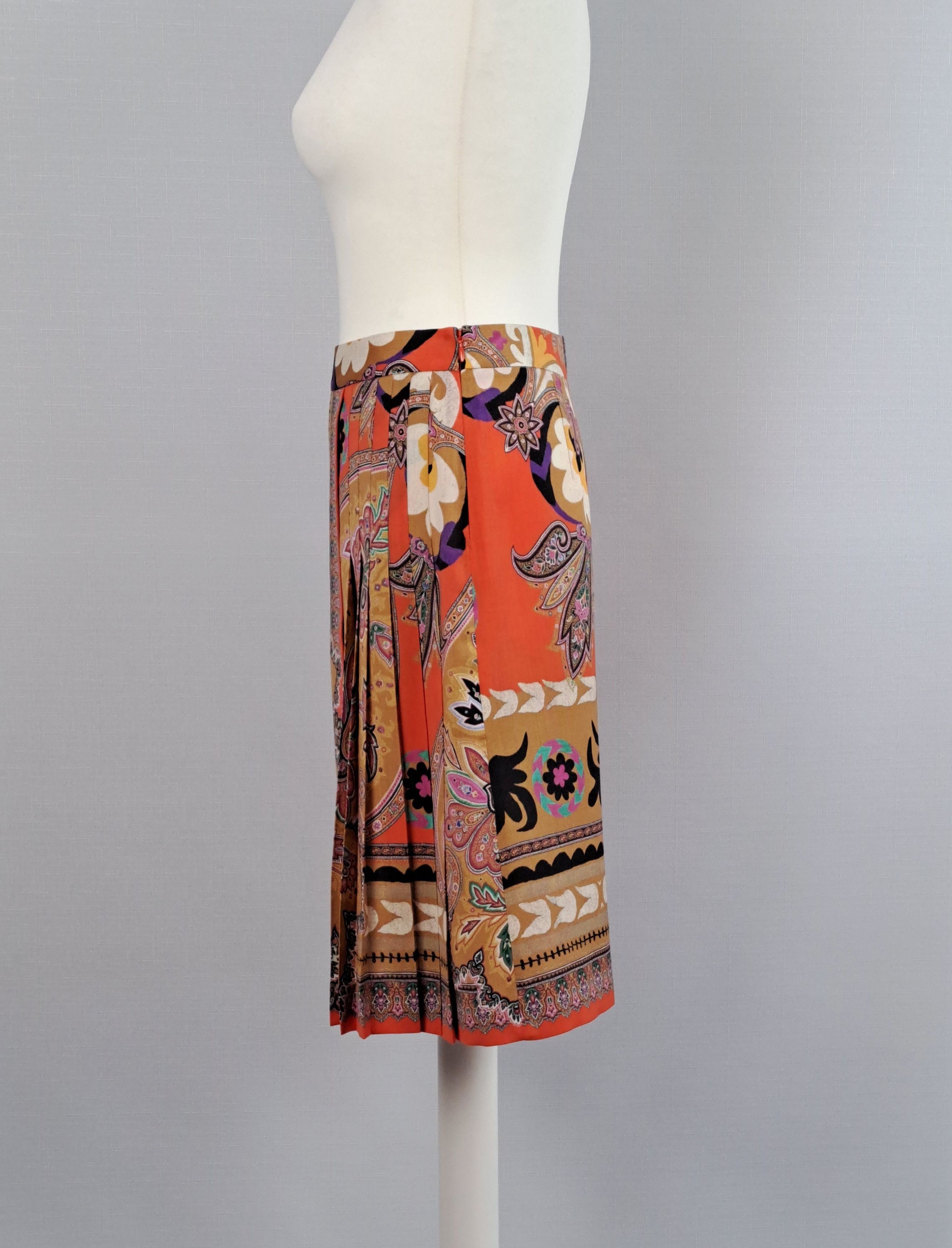Etro ETRO multicolor paisley/floral wool skirt. Size 42IT Size 28" / US 6 / IT 42 - 6 Thumbnail