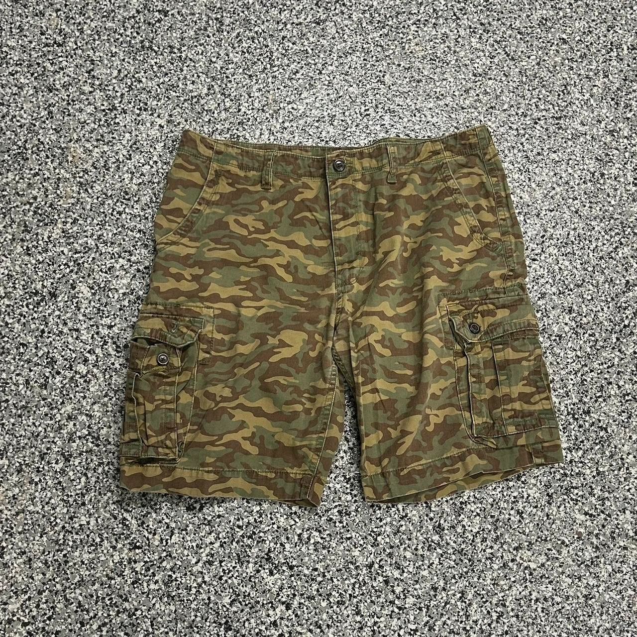 Vintage Green camo skater cargo shorts Size US 40 / EU 56 - 1 Thumbnail