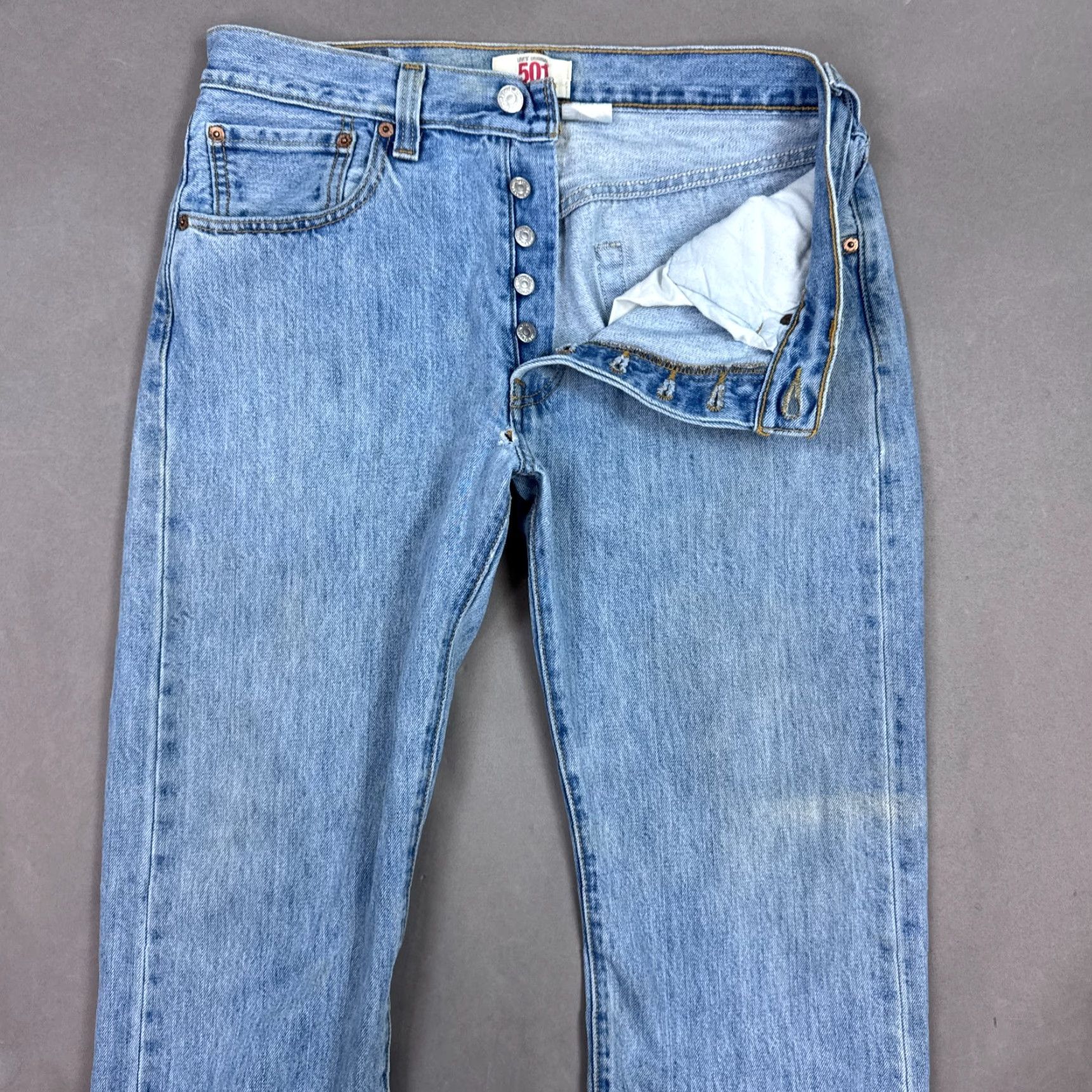 Levi's Levis 501 Jeans Mens 32x29 Blue Button Fly Denim Straight Pants 5-Pocket Size US 32 / EU 48 - 2 Thumbnail
