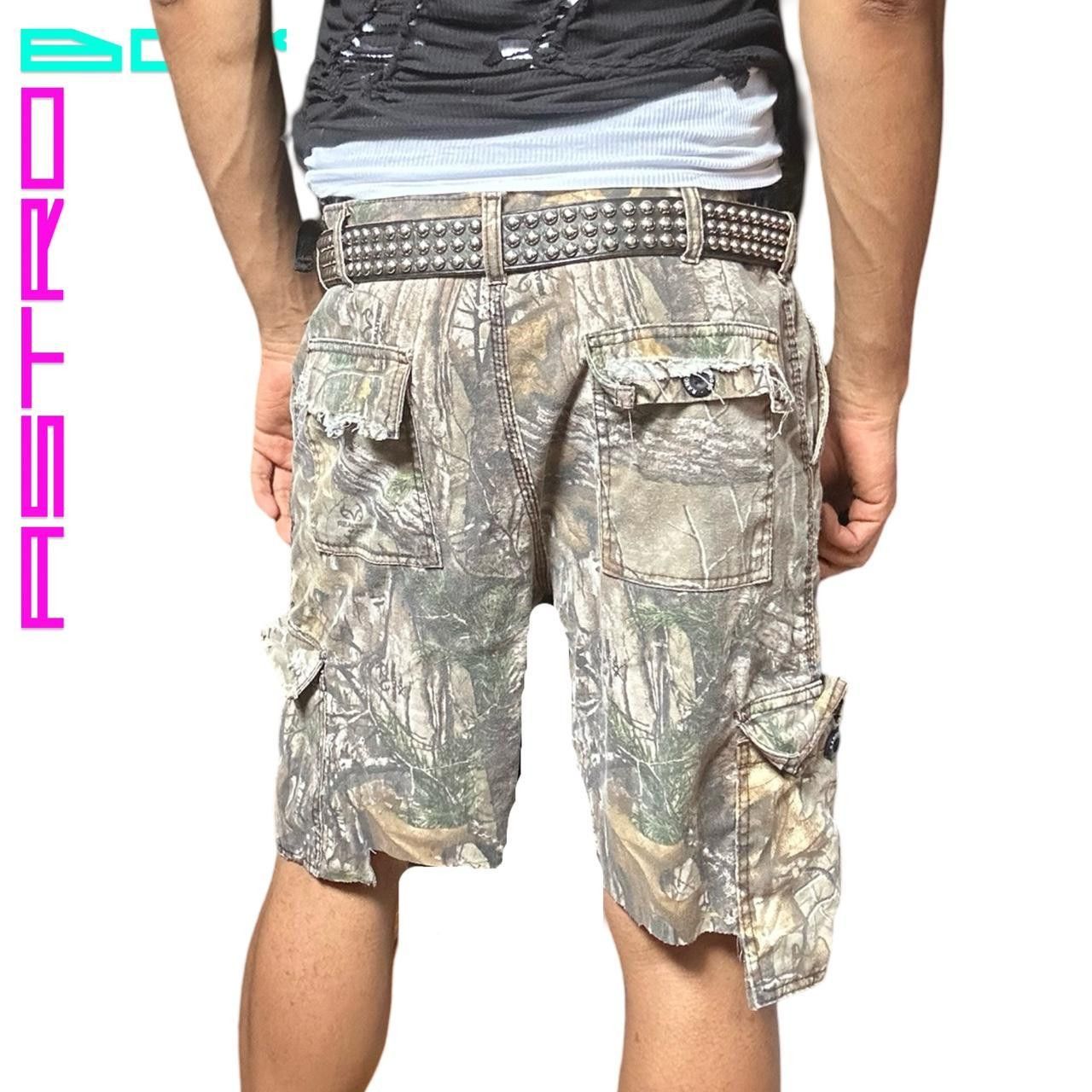 Other ASTROBOI* DISTRESSED REALTREE CAMOUFLAGE RIPPED SHORTS _ 34" Size US 34 / EU 50 - 5 Thumbnail