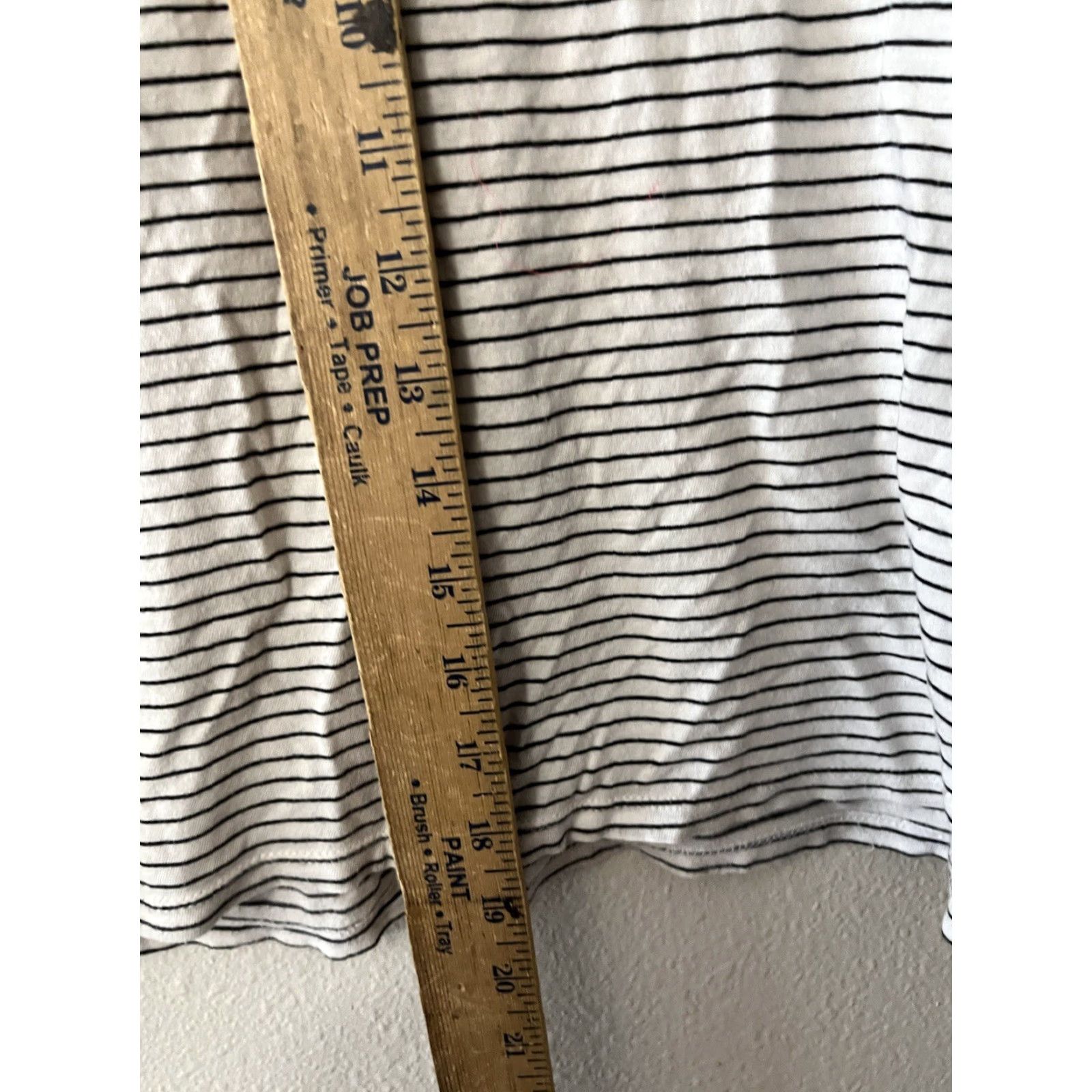 American Eagle Outfitters American Eagle Outfitters T-Shirt Women M White Striped Short Sleeve Crew Neck Basic Casual Preppy Classic Cotton Polyester Size M / US 6-8 / IT 42-44 - 4 Thumbnail