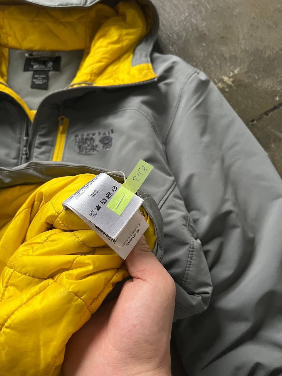 Mountain Hardwear Mountain HardWear Thermostatic Jacket Size US M / EU 48-50 / 2 - 6 Thumbnail