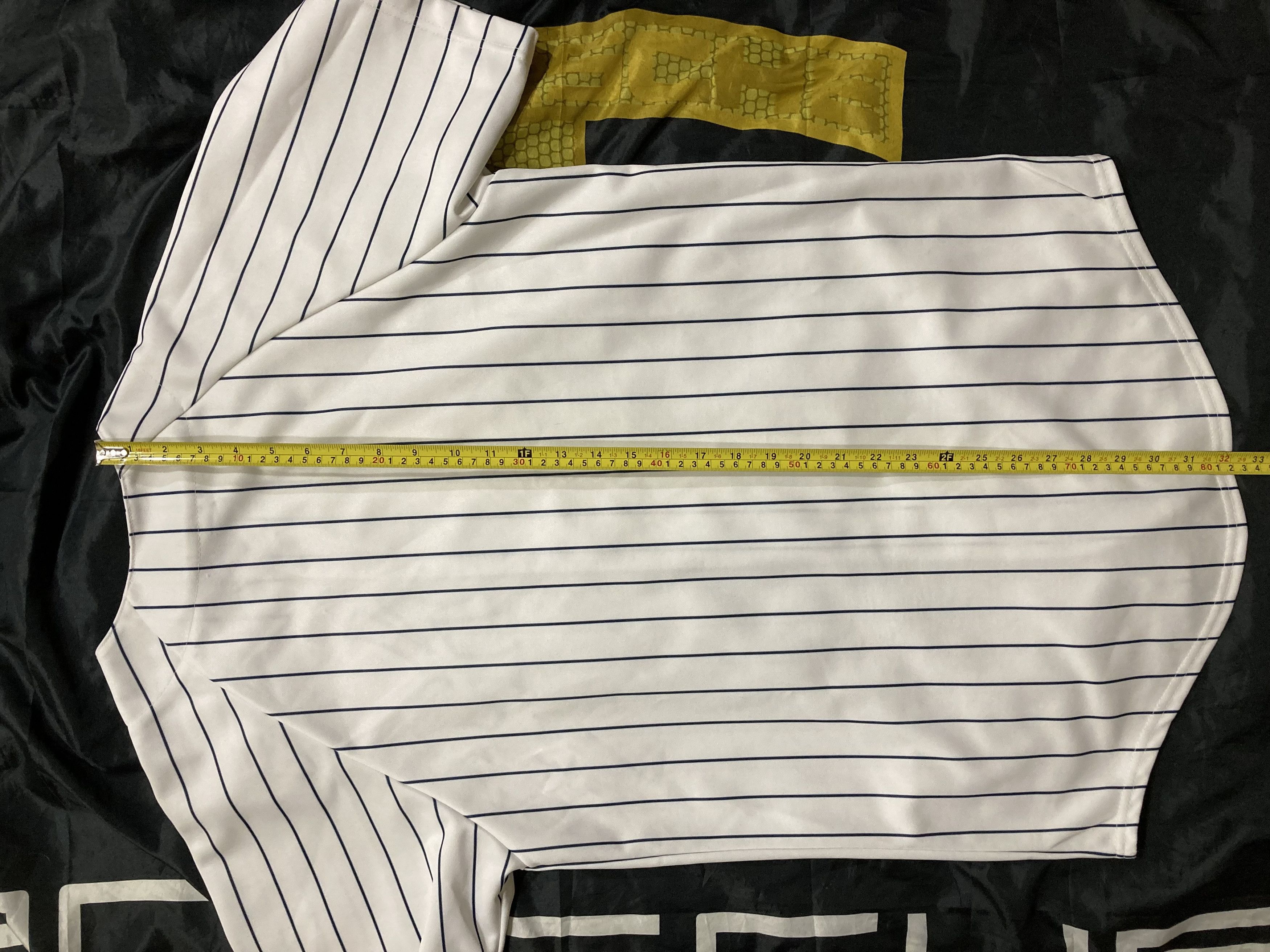MLB Vintage New York Yankees MLB Majestic Pinstripe Jersey Size US M / EU 48-50 / 2 - 10 Thumbnail