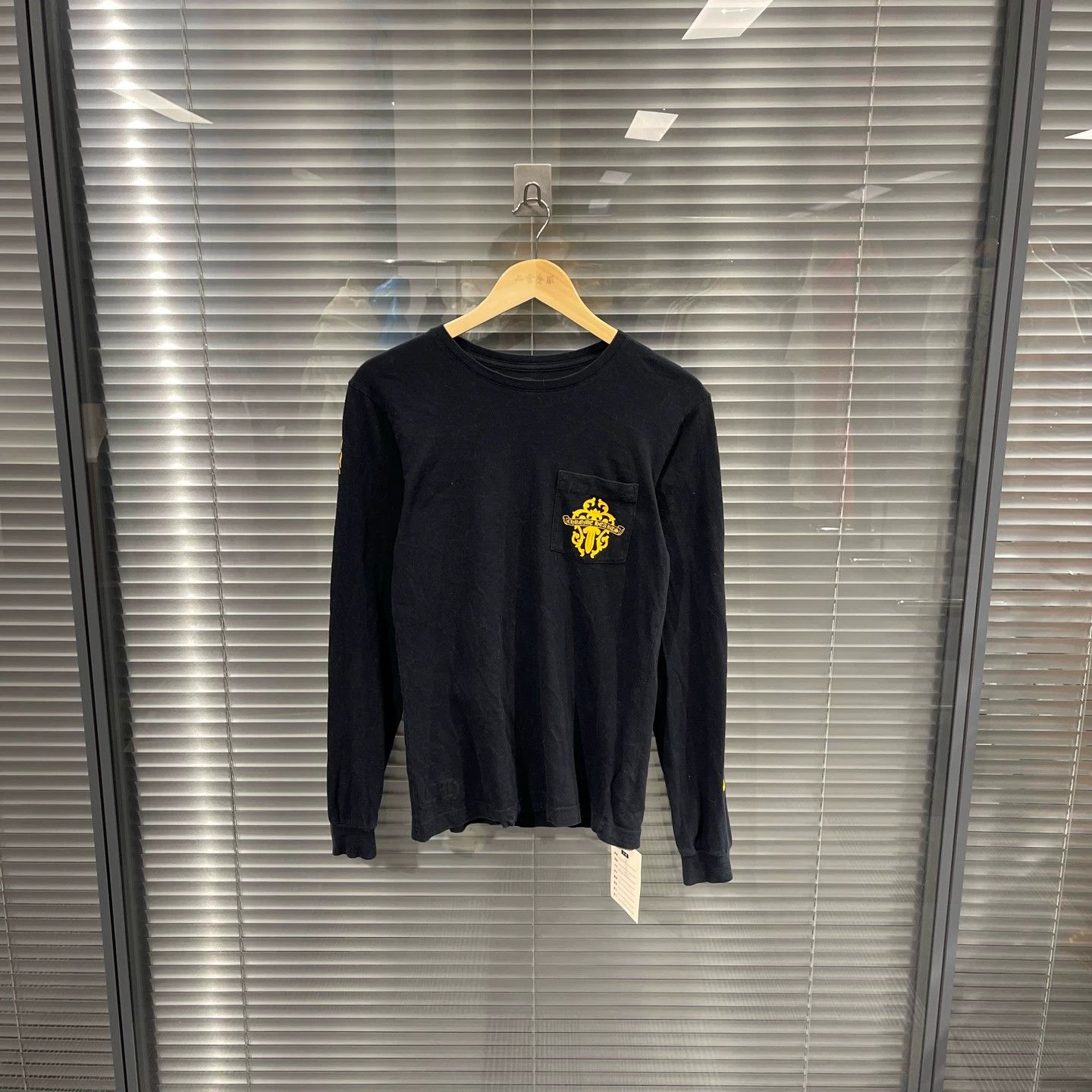 Chrome Hearts Chrome Hearts Yellow Sword Sanskrit LS S 95New Flaw Size US S / EU 44-46 / 1 - 1 Thumbnail