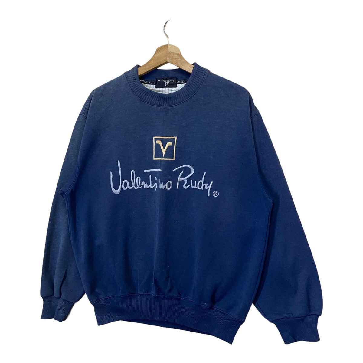 Vintage Vintage 90s Valentino Rudy Big Logo Crewneck Sweatshirt Size US S / EU 44-46 / 1 - 3 Thumbnail