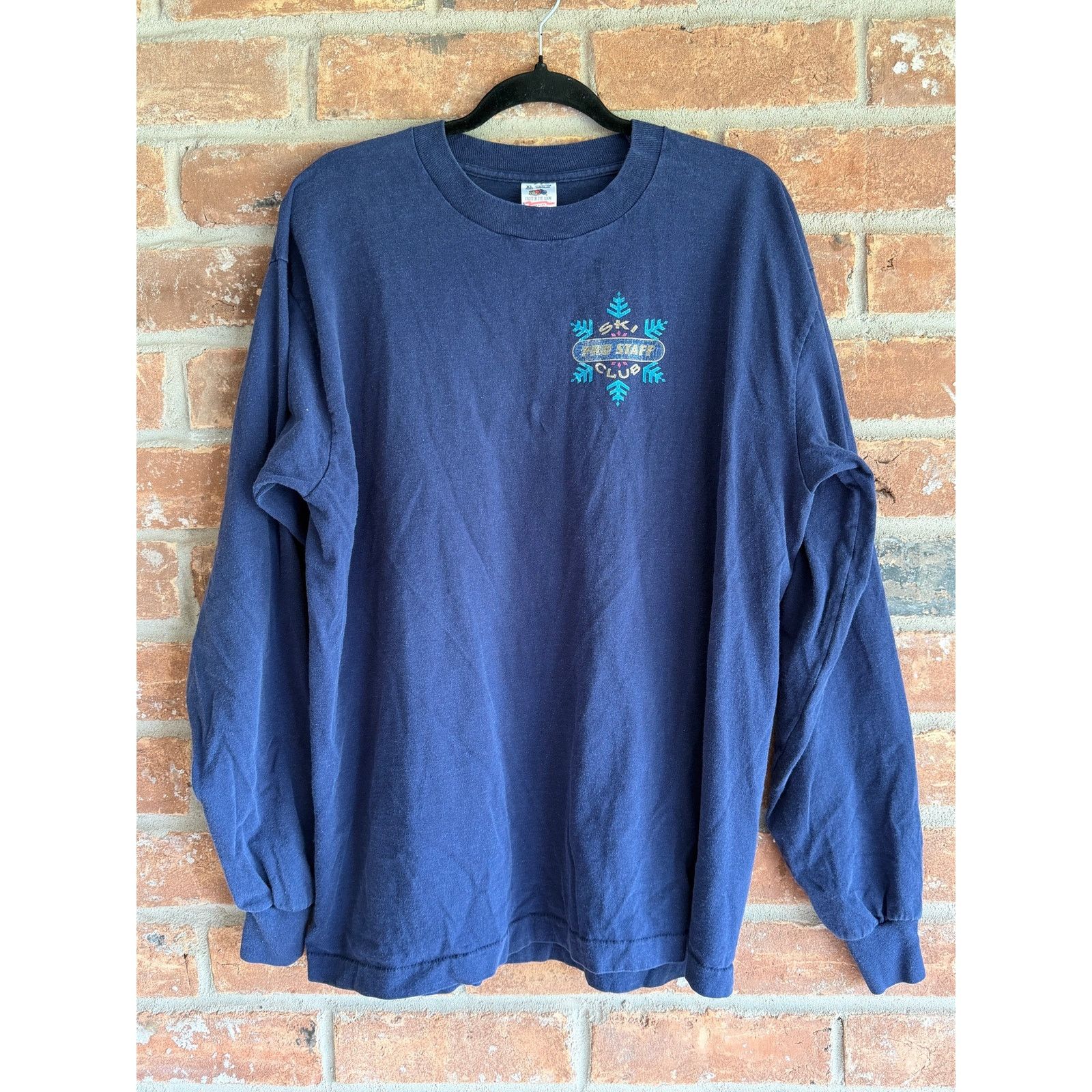 Fruit Of The Loom Vintage Ski Pro Staff Club Long Sleeve Tee XL USA Size US XL / EU 56 / 4 - 1 Thumbnail