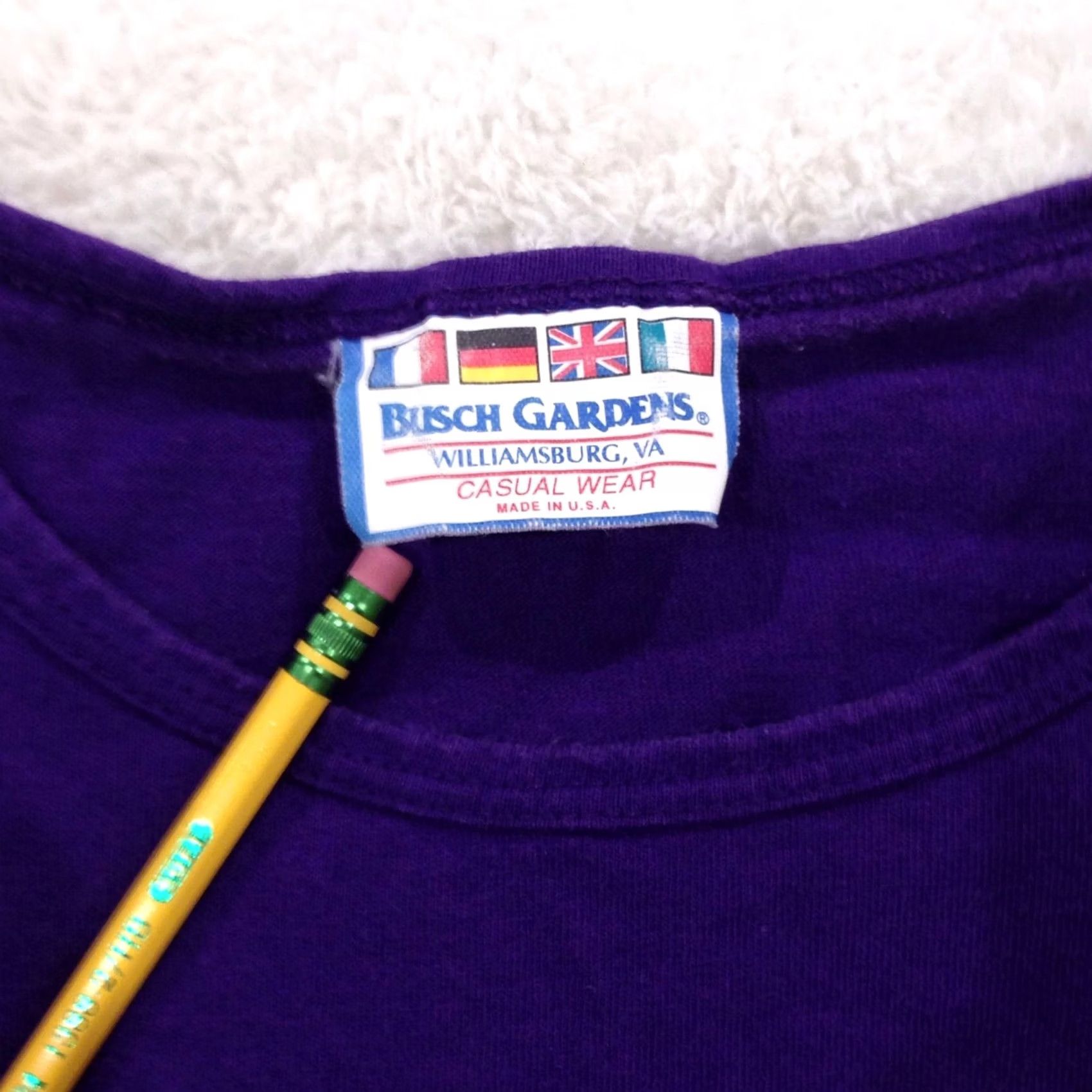 Vintage VINTAGE Busch Gardens T-Shirt M Men Purple 90s 80s Beach Amusement Park Virginia Tank Top Shirt Size US M / EU 48-50 / 2 - 5 Thumbnail