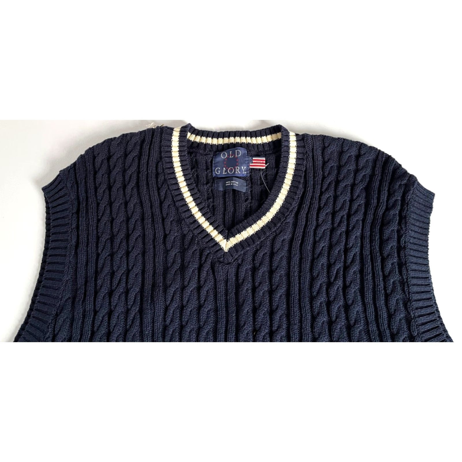 Vintage VINTAGE Old Glory Men’s Sweater Vest Knit Cable-NK V-Neck Sleeveless Navy 2XL Tall 90s Retro Size US XXL / EU 58 / 5 - 5 Thumbnail