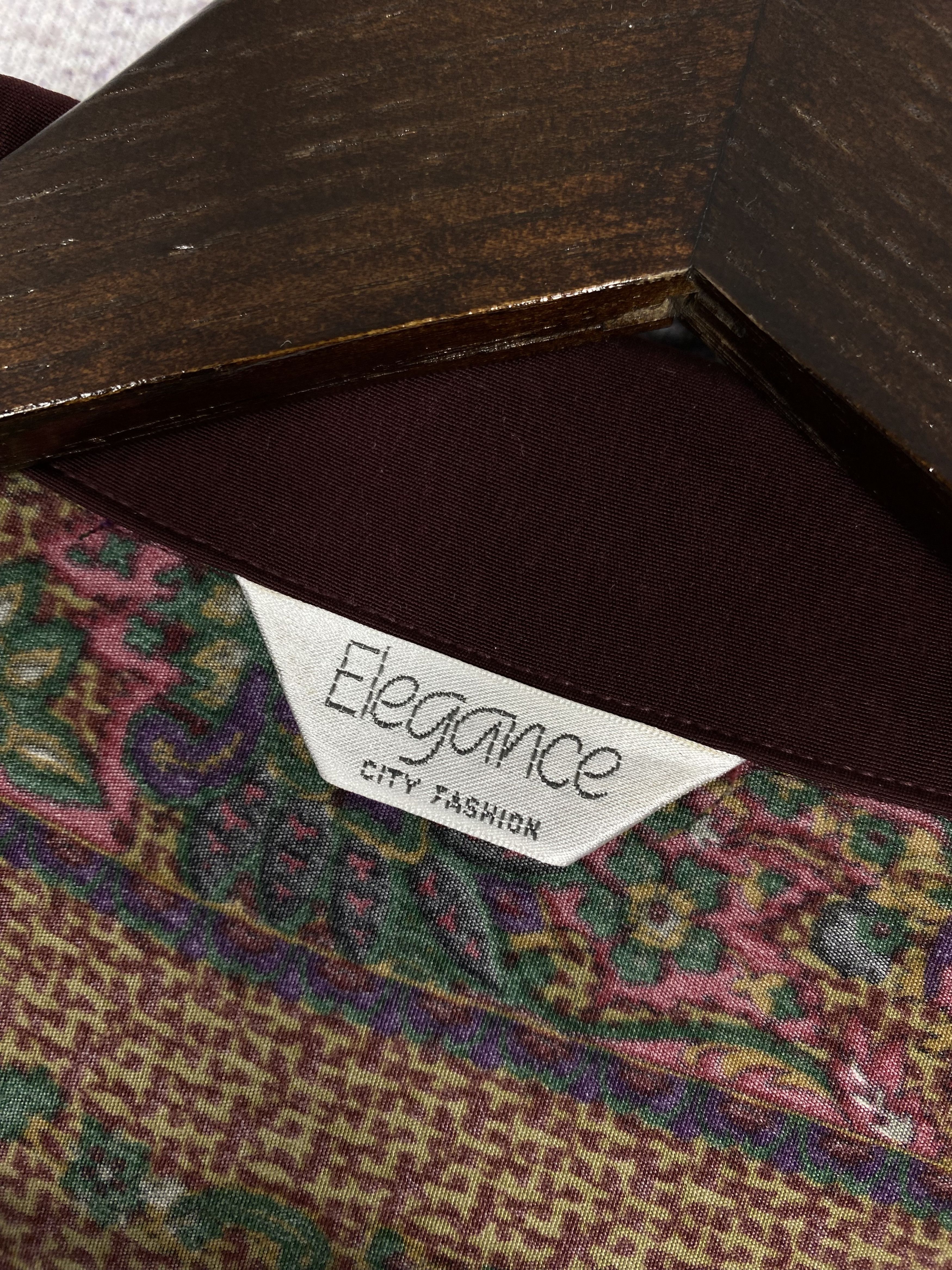 Japanese Brand Vintage Elegance Batik Pattern Long Sleeve Shirts Size US M / EU 48-50 / 2 - 9 Thumbnail