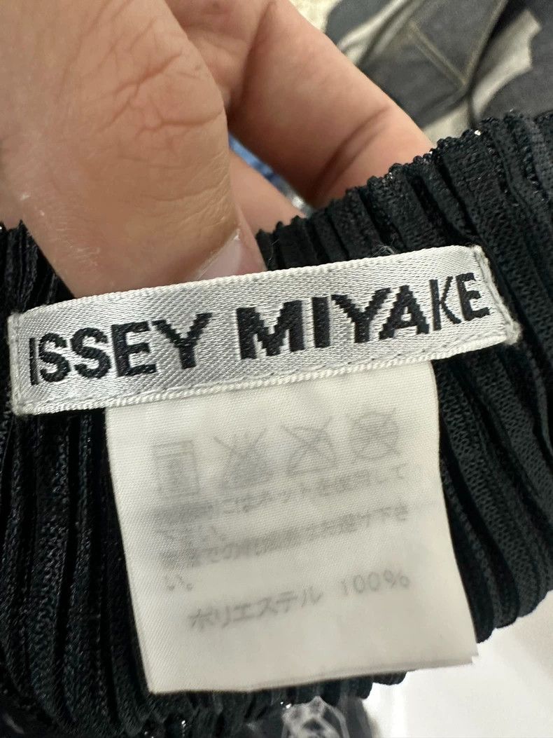 Issey Miyake Issey Miyake A long skirt with silver thread pleats Size 31" - 7 Thumbnail