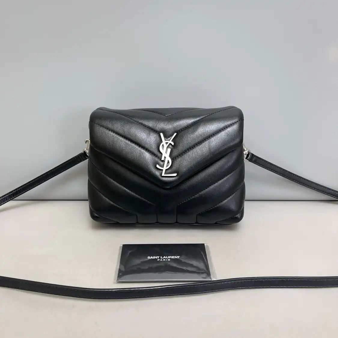 Saint Laurent Paris Saint Laurent Paris YSL LOULOU ultra Small black cowhide leather quilted Vsquare Size ONE SIZE - 1 Thumbnail