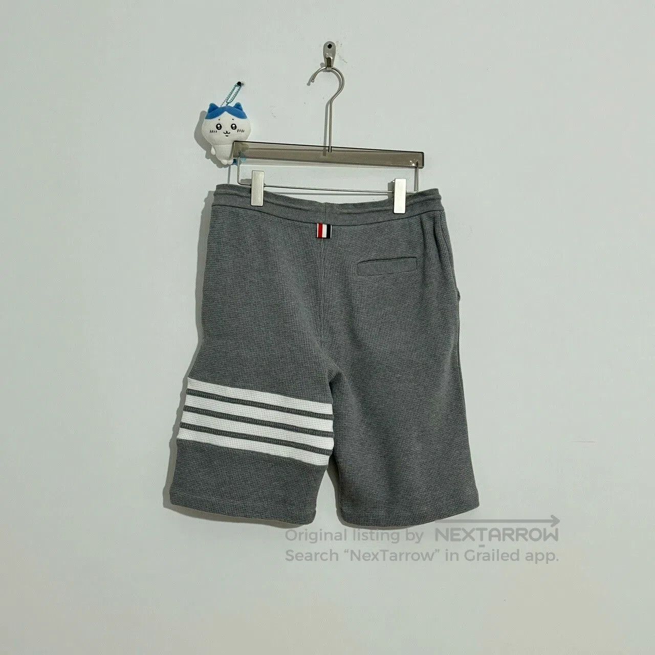Thom Browne Thom Browne Gray Waffle Four-Stripe Shorts. Size US 26 / EU 42 - 1 Thumbnail