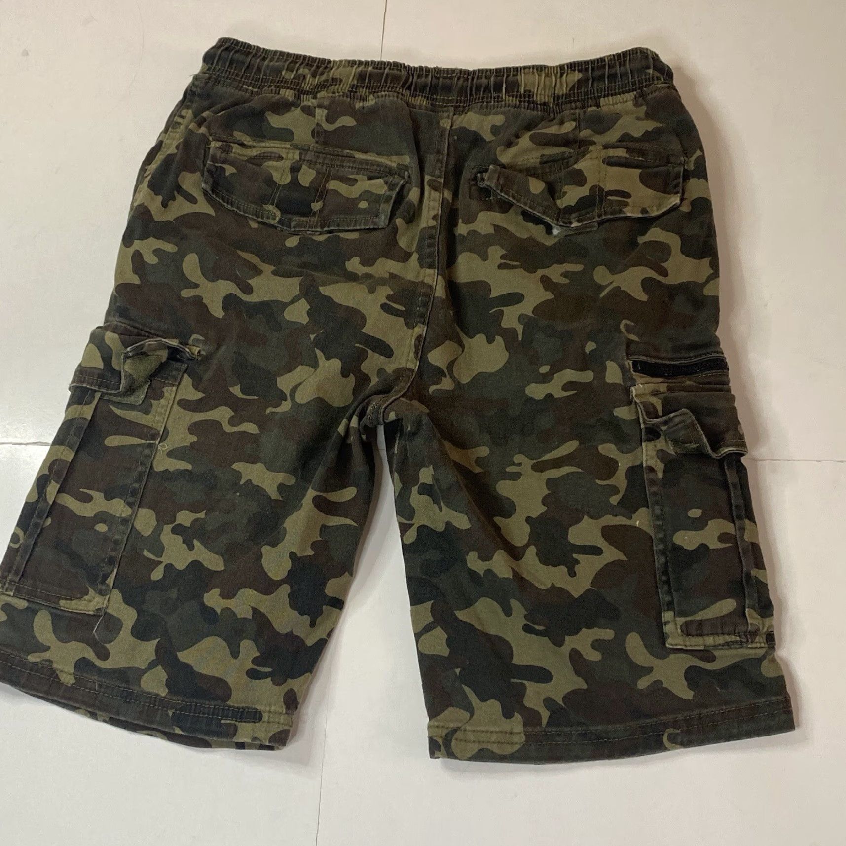 Akademiks AKADEMIKS Camouflage Shorts Mens S Green Cargo Drawstring Hip Hop Shirt/Shorts Size US 29 - 6 Thumbnail